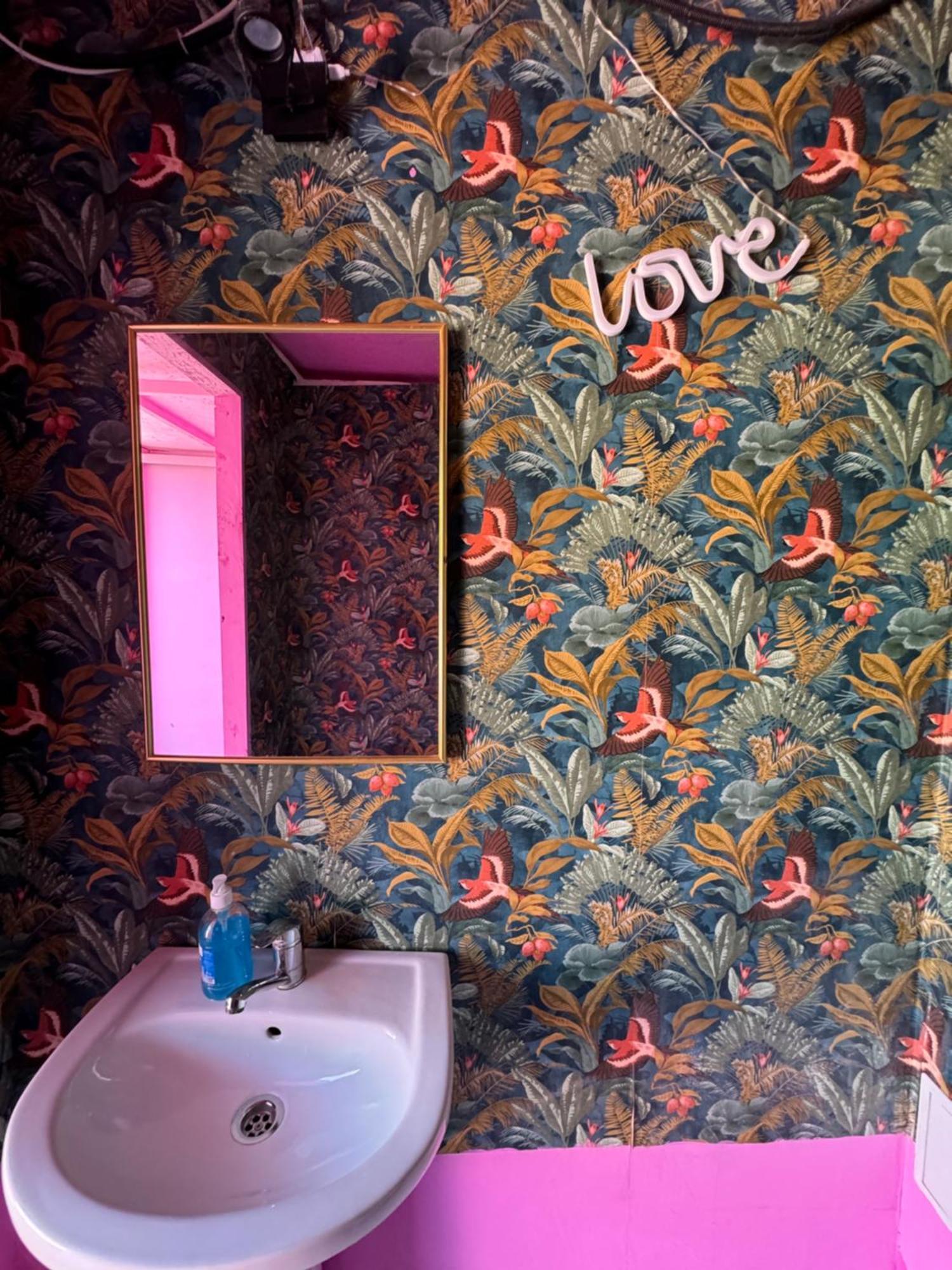Casa Barbie Costinesti Ostello Esterno foto