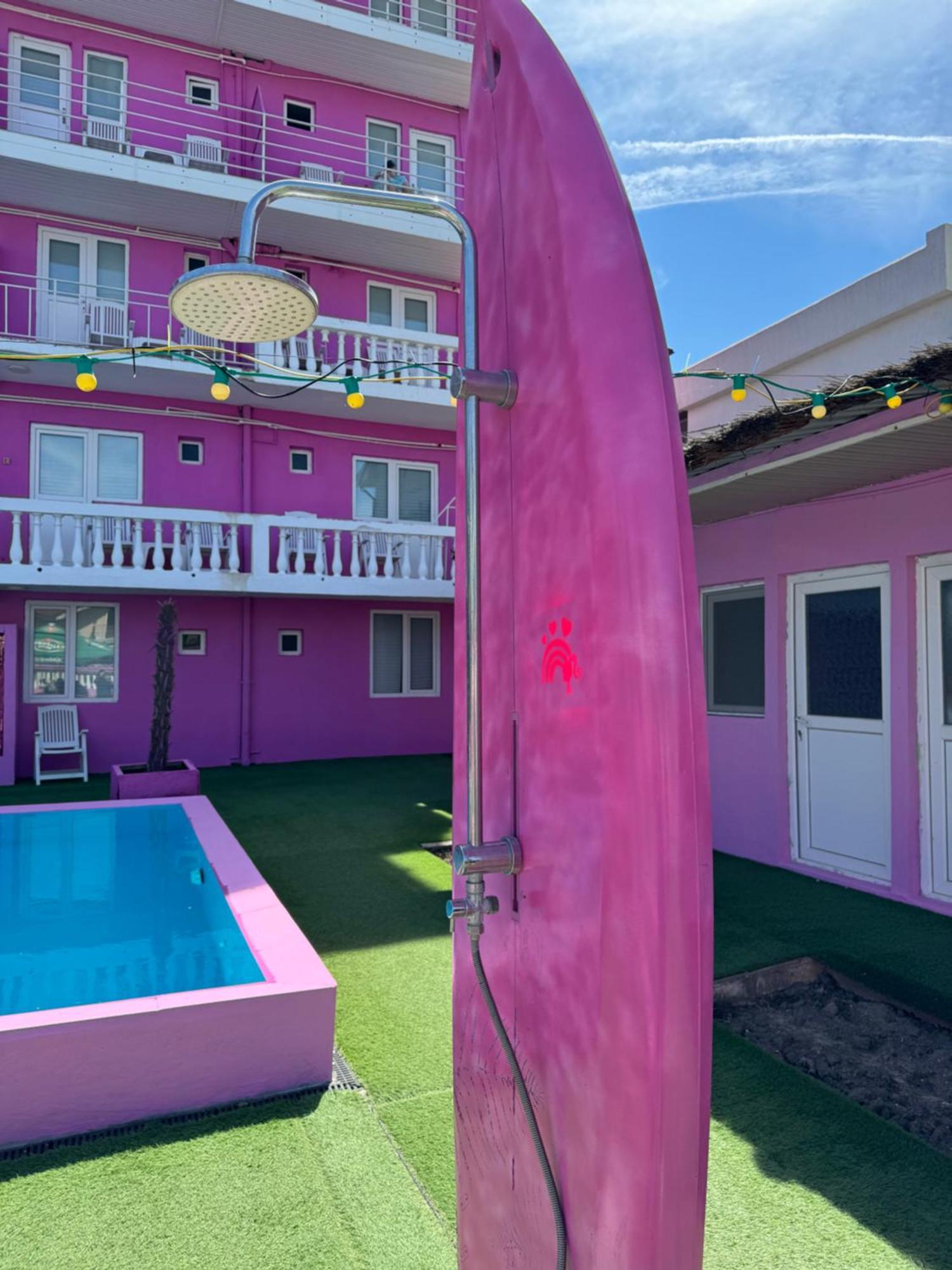 Casa Barbie Costinesti Ostello Esterno foto