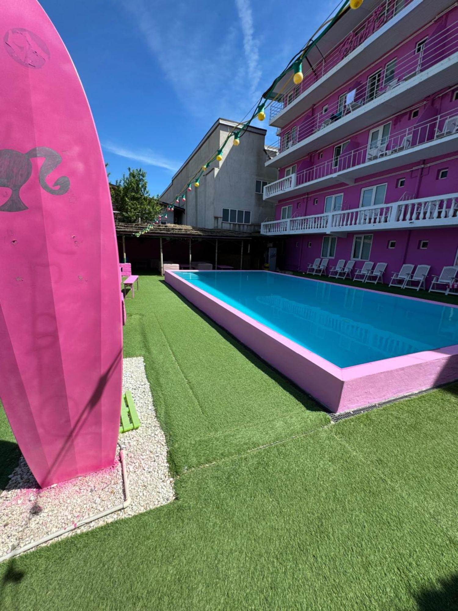 Casa Barbie Costinesti Ostello Esterno foto